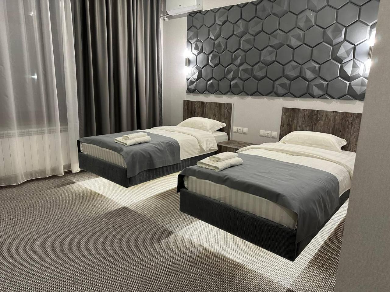 Grand Way Hotel Taraz Luaran gambar